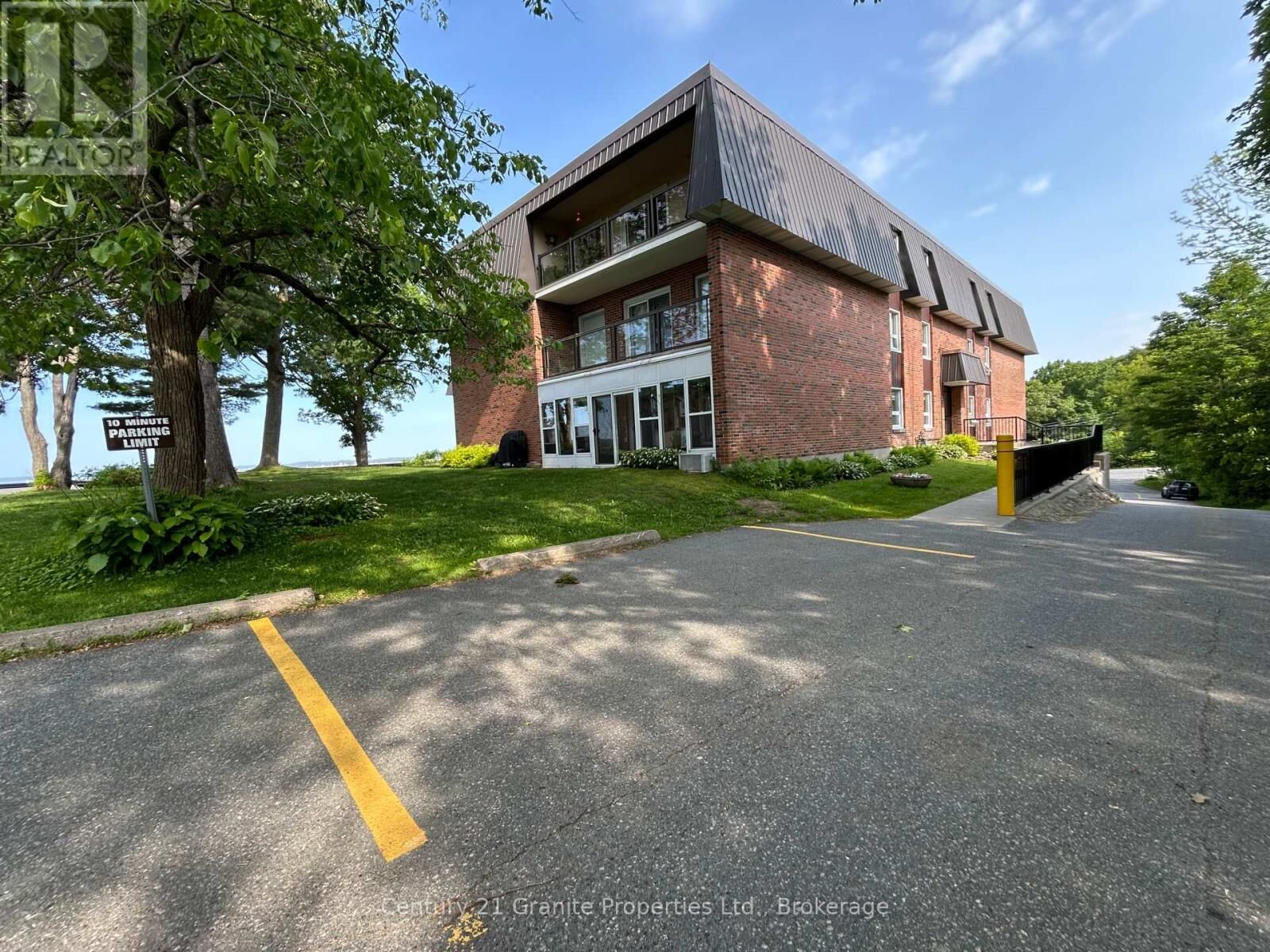 Property Photo: 200 Beaconview Heights 306 ON P2A 2E1