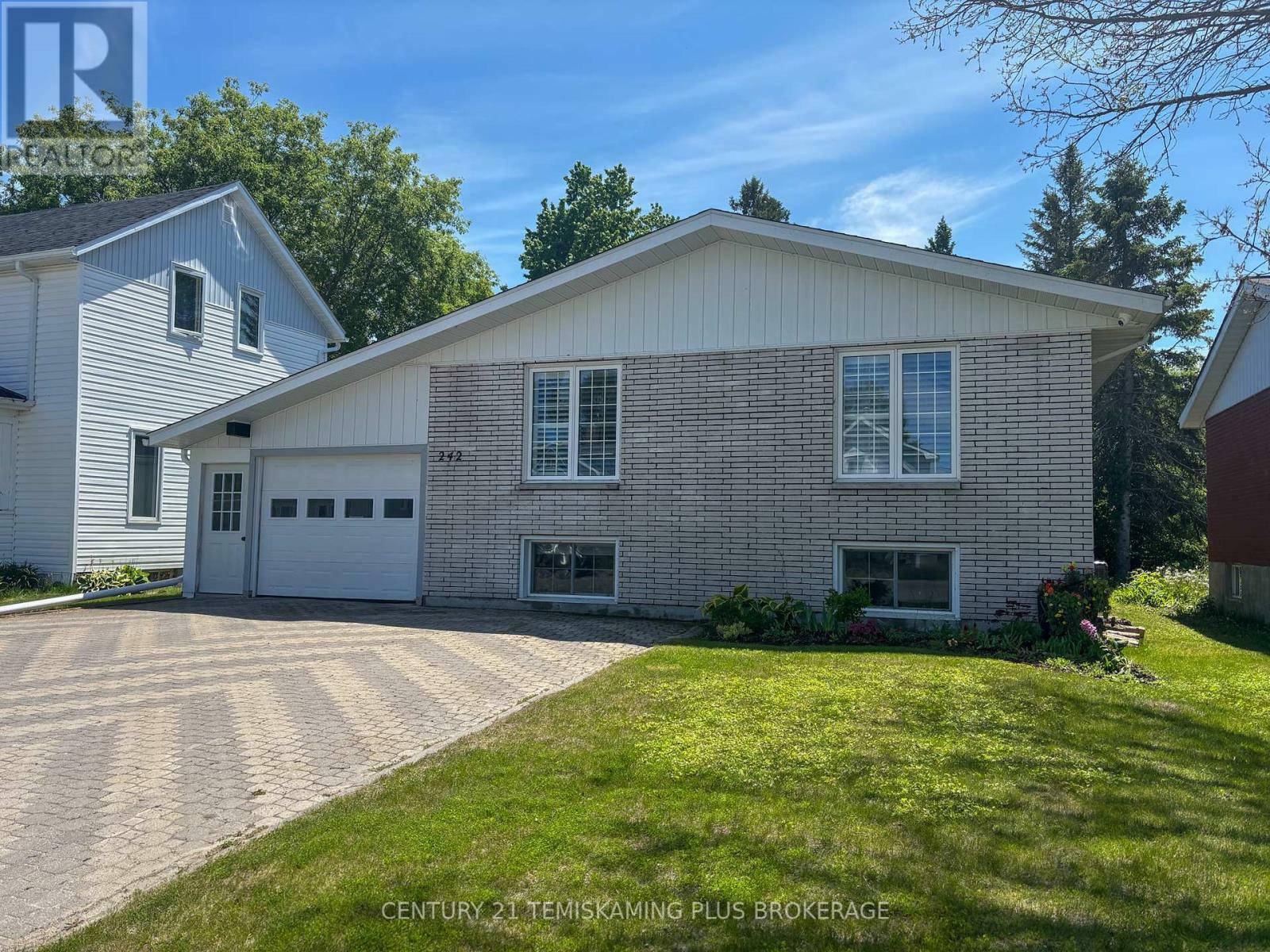 242 Farah Avenue  Temiskaming Shores ON P0J 1P0 photo