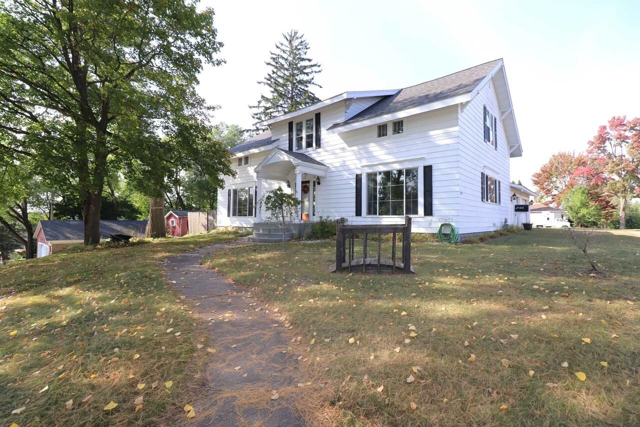 Property Photo:  402 North Prospect Street  WI 54452 