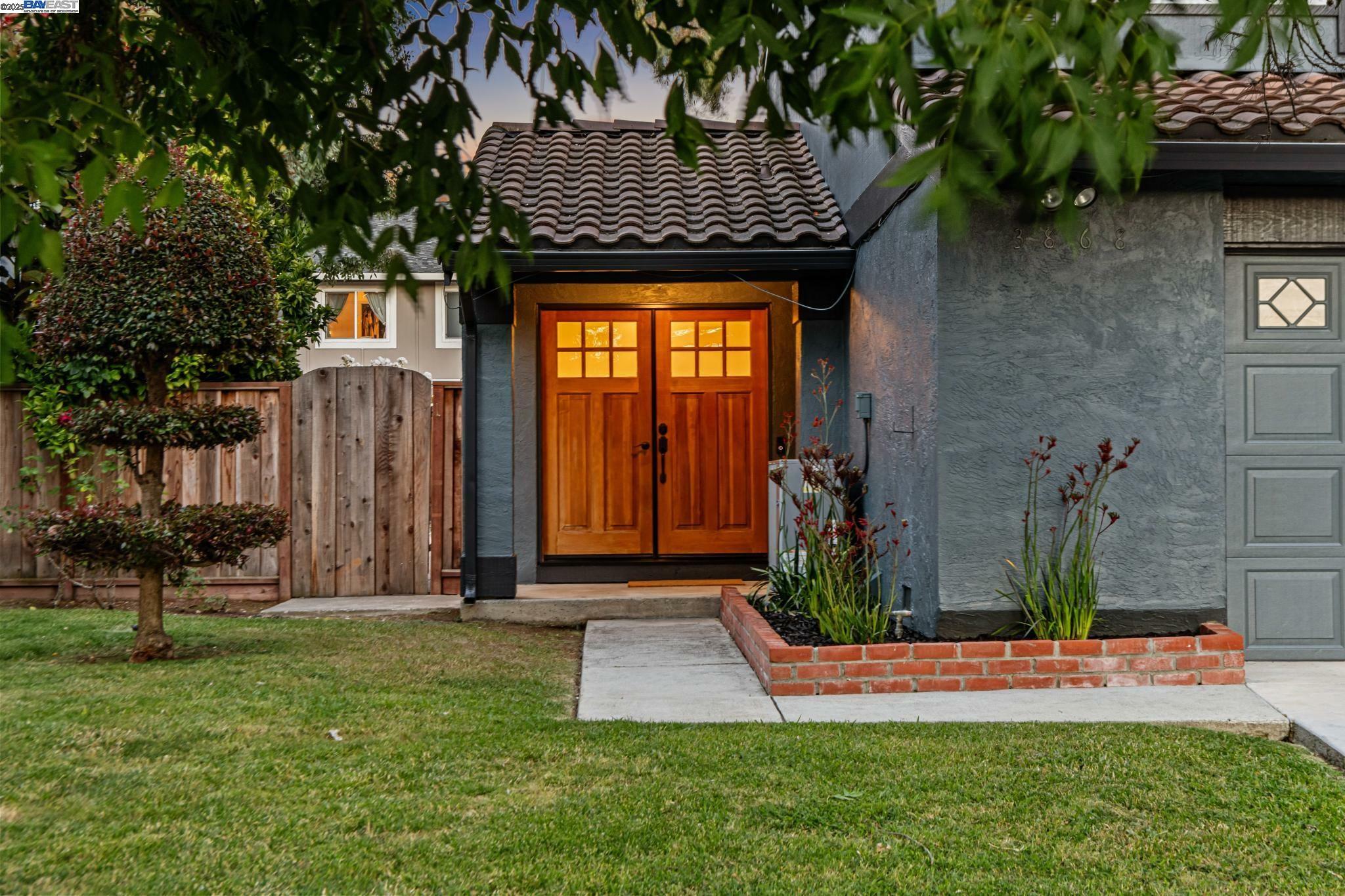 Property Photo: 3868 Shovler Lake Ct CA 94555