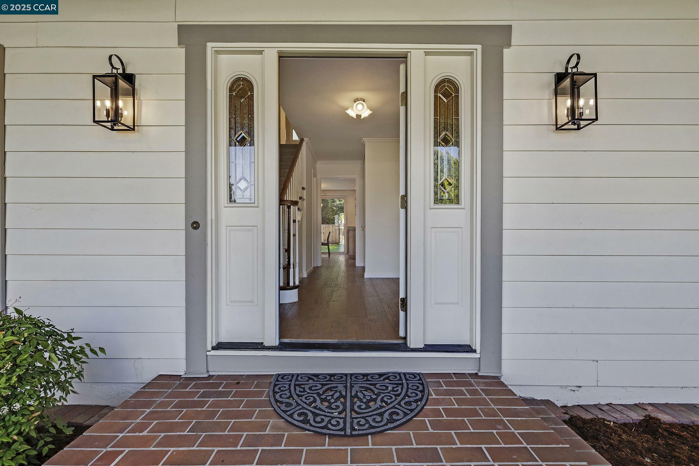 Property Photo: 222 Scotts Mill Ct CA 94526