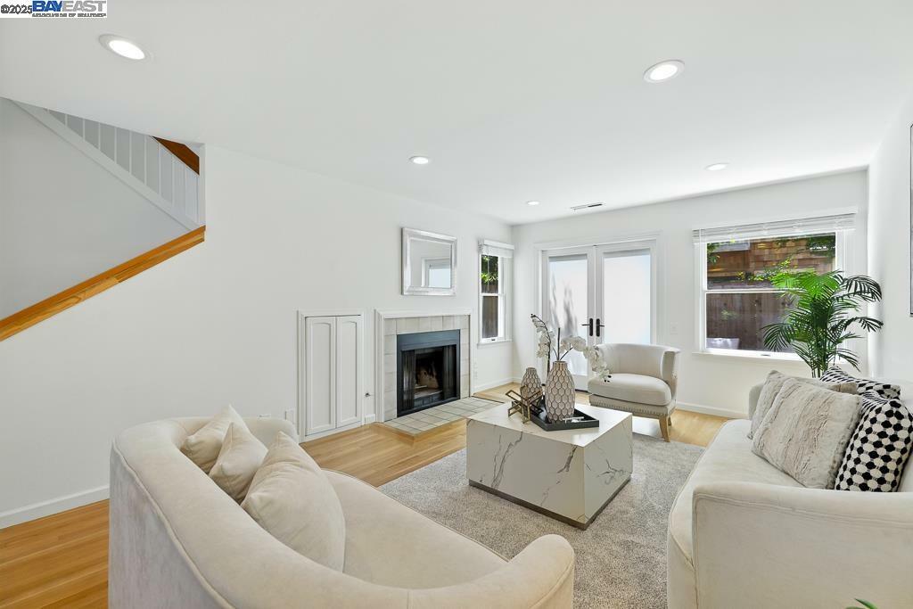 Property Photo: 357 Centre Ct CA 94502