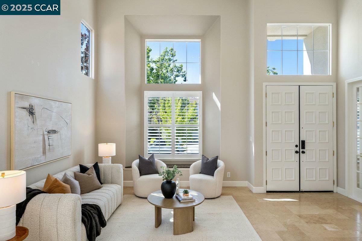Property Photo:  9662 Velvet Leaf Cir  CA 94582 