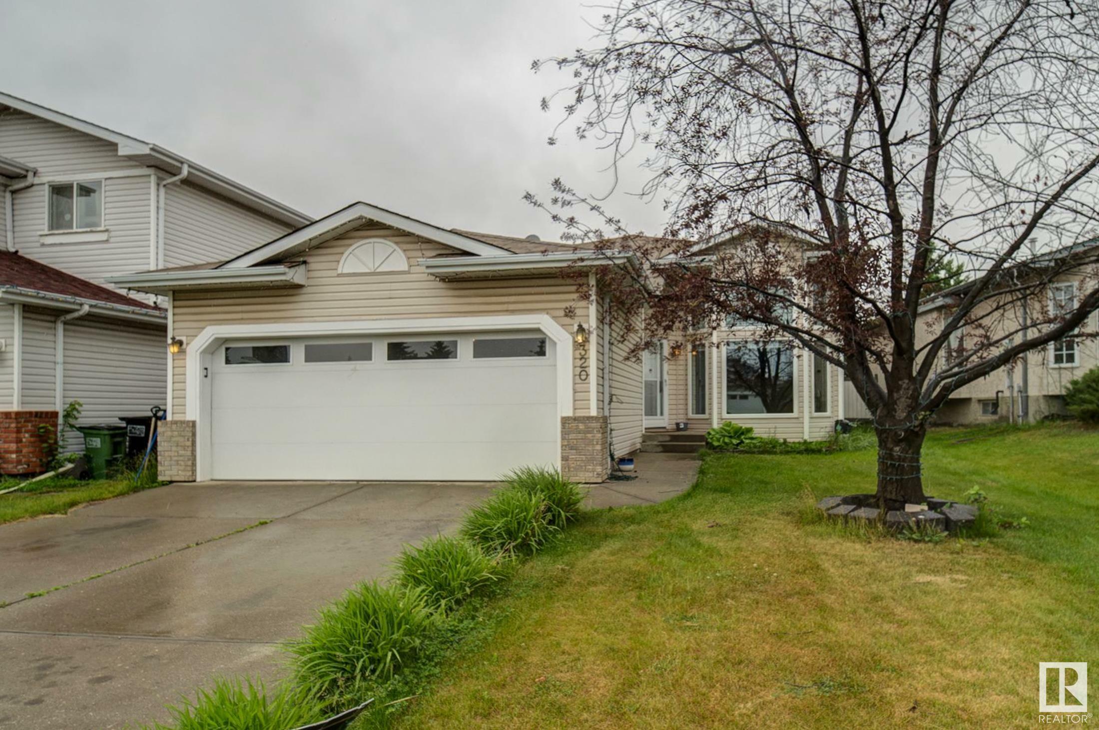320 Jillings Crescent NW  Edmonton AB T6L 6N1 photo