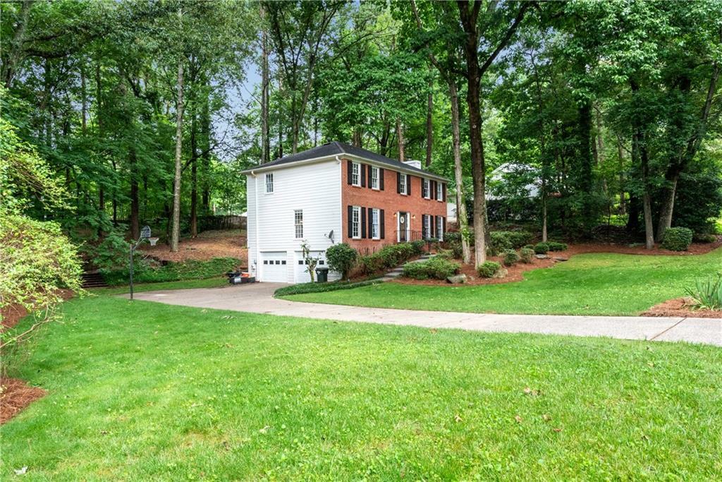 Property Photo: 1209 Colony Circle GA 30068