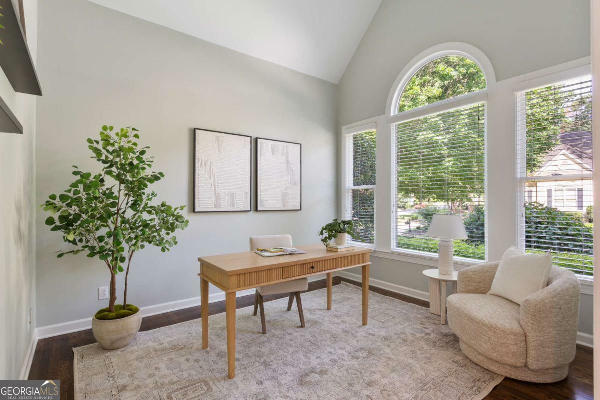 Property Photo: 5007 Highland Oaks Court SE GA 30126