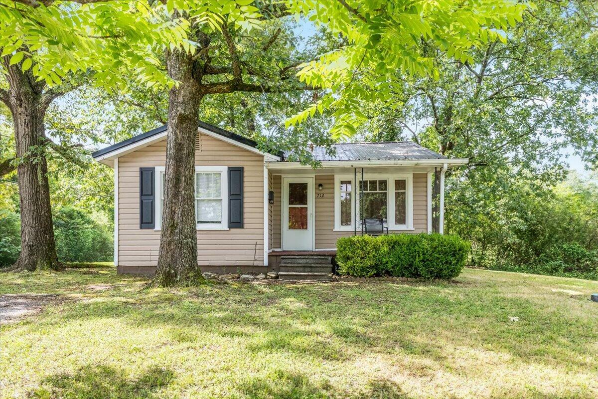 Property Photo:  712 Moore Avenue  GA 30728 