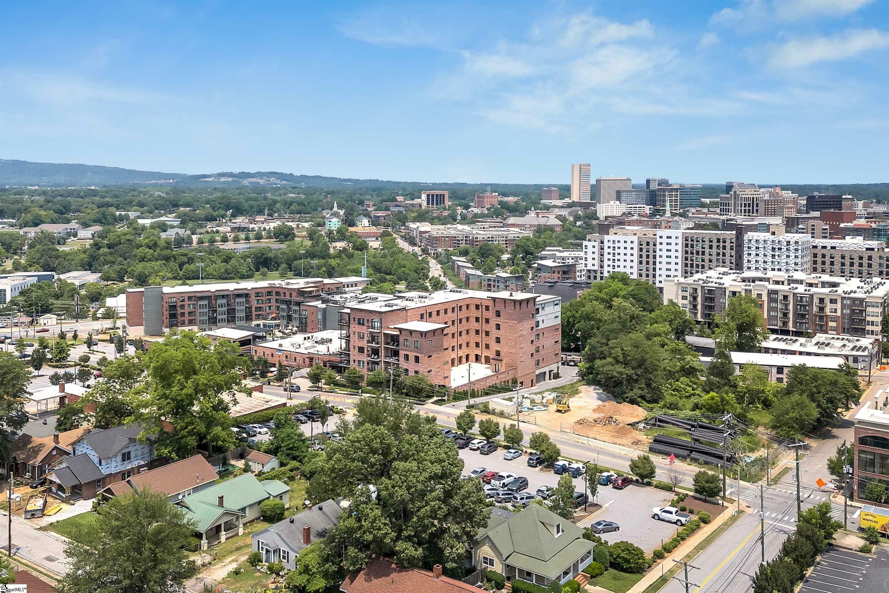 Property Photo: 110 N Markley Street Unit 505 SC 29601