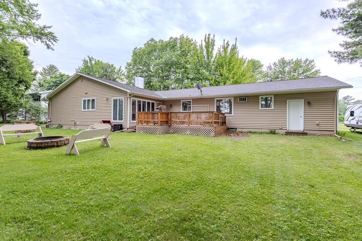 Property Photo: 701 Tee Lane Dr WI 54452