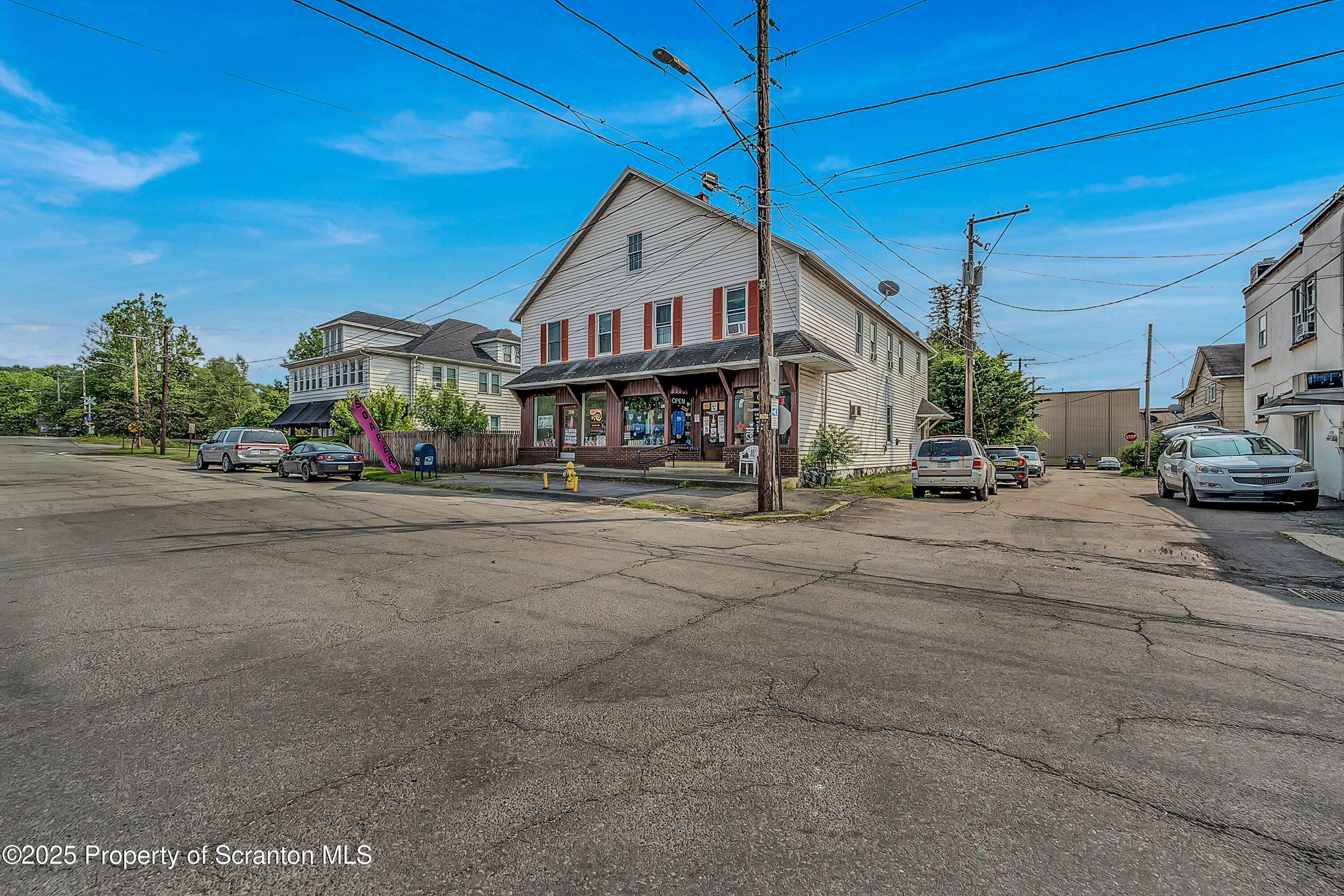 Property Photo: 700 Poplar Street PA 18433