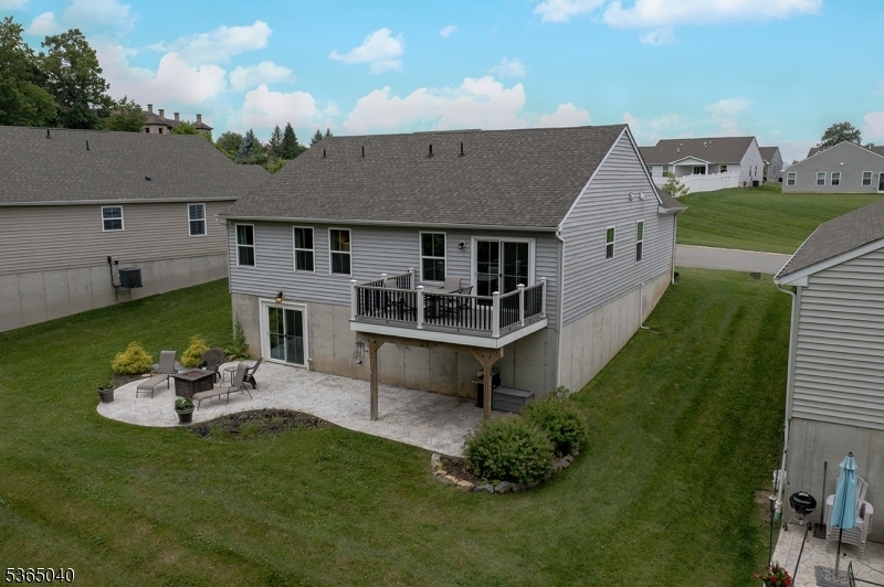 Property Photo: 8 Devon Ct NJ 07419