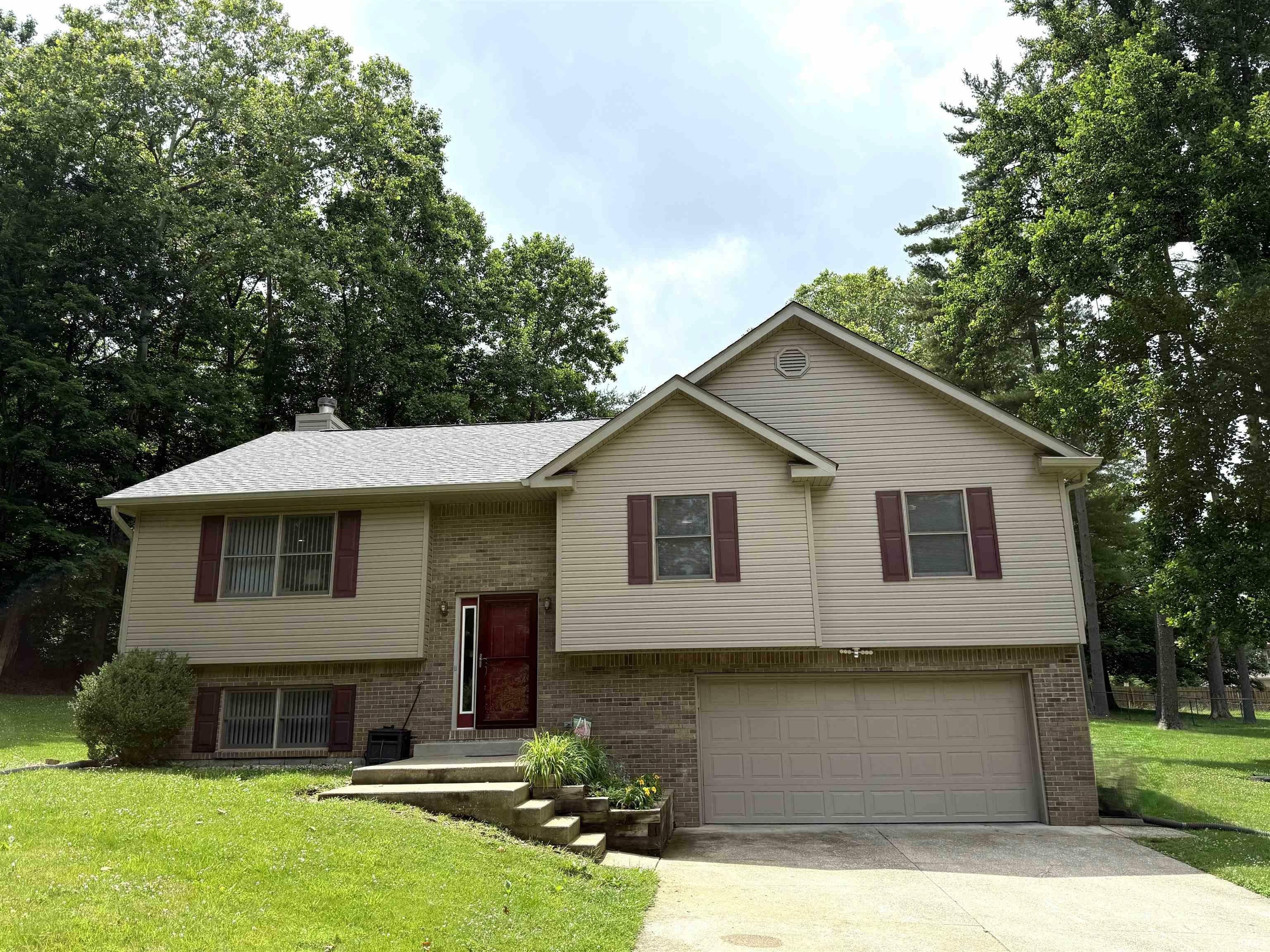 5918 S Foxwood Lane  Bloomington IN 47401 photo