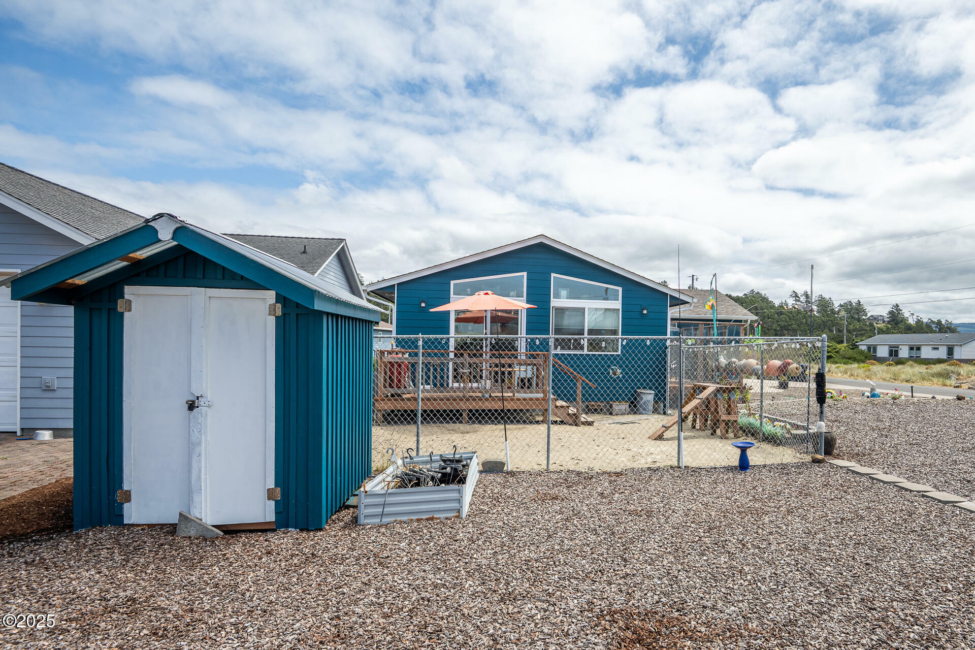 Property Photo: 1602 NW Oceanic Loop OR 97394
