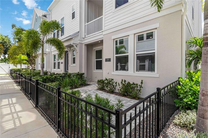 Property Photo: 2500 Boone Court FL 34237