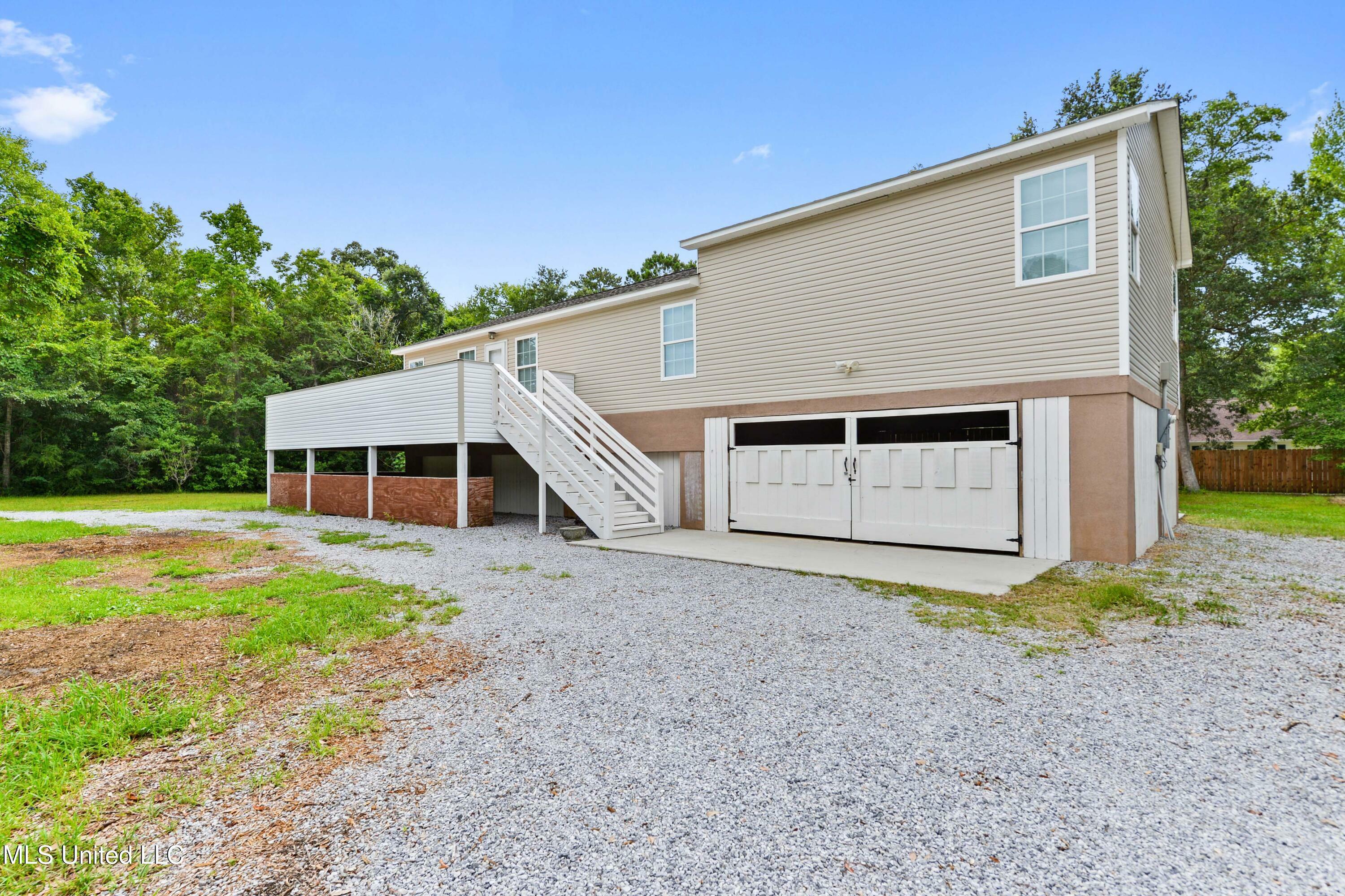 Property Photo: 1516 Cook Street MS 39564