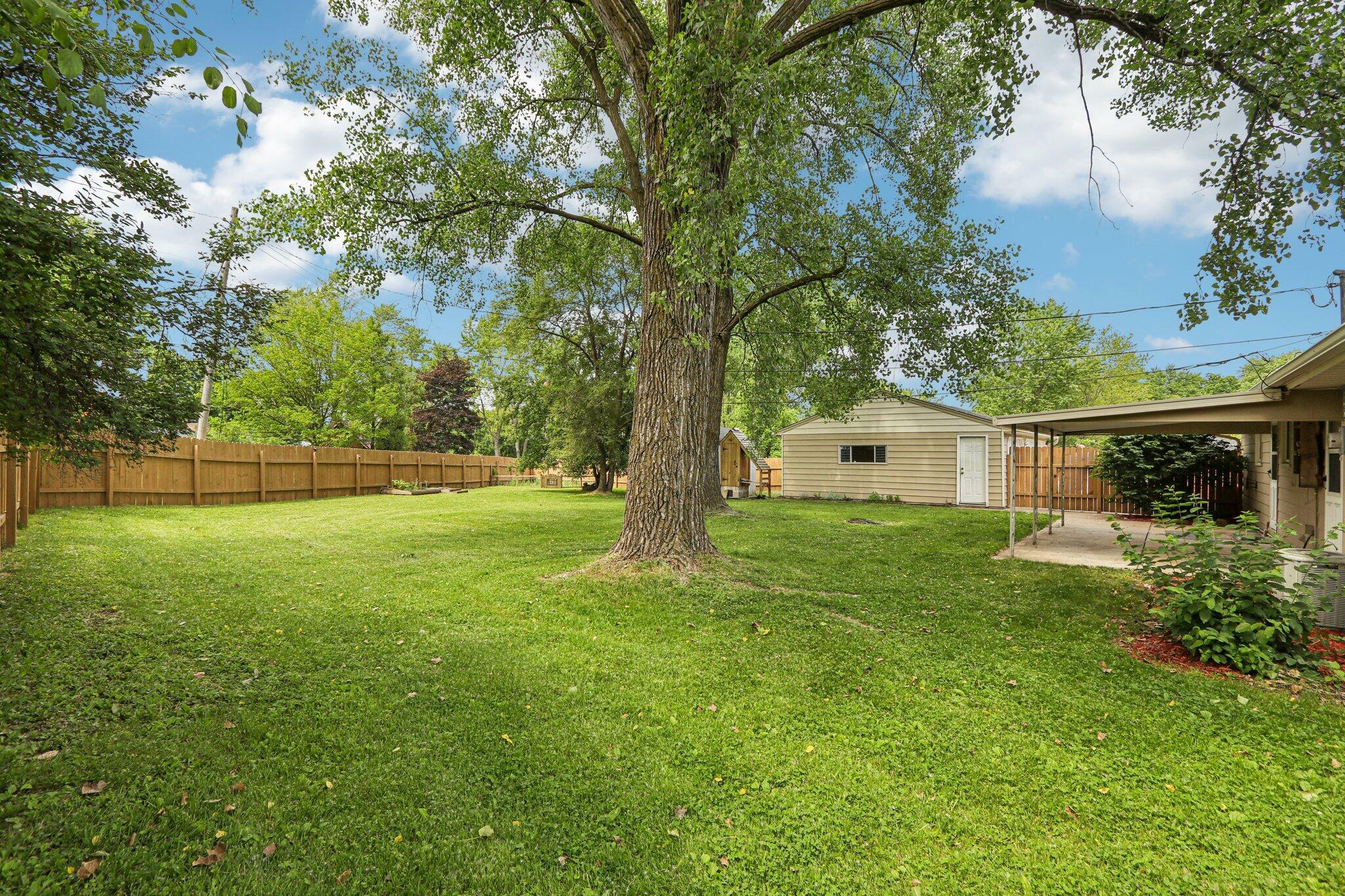 Property Photo: 14516 W Janice Pl WI 53151