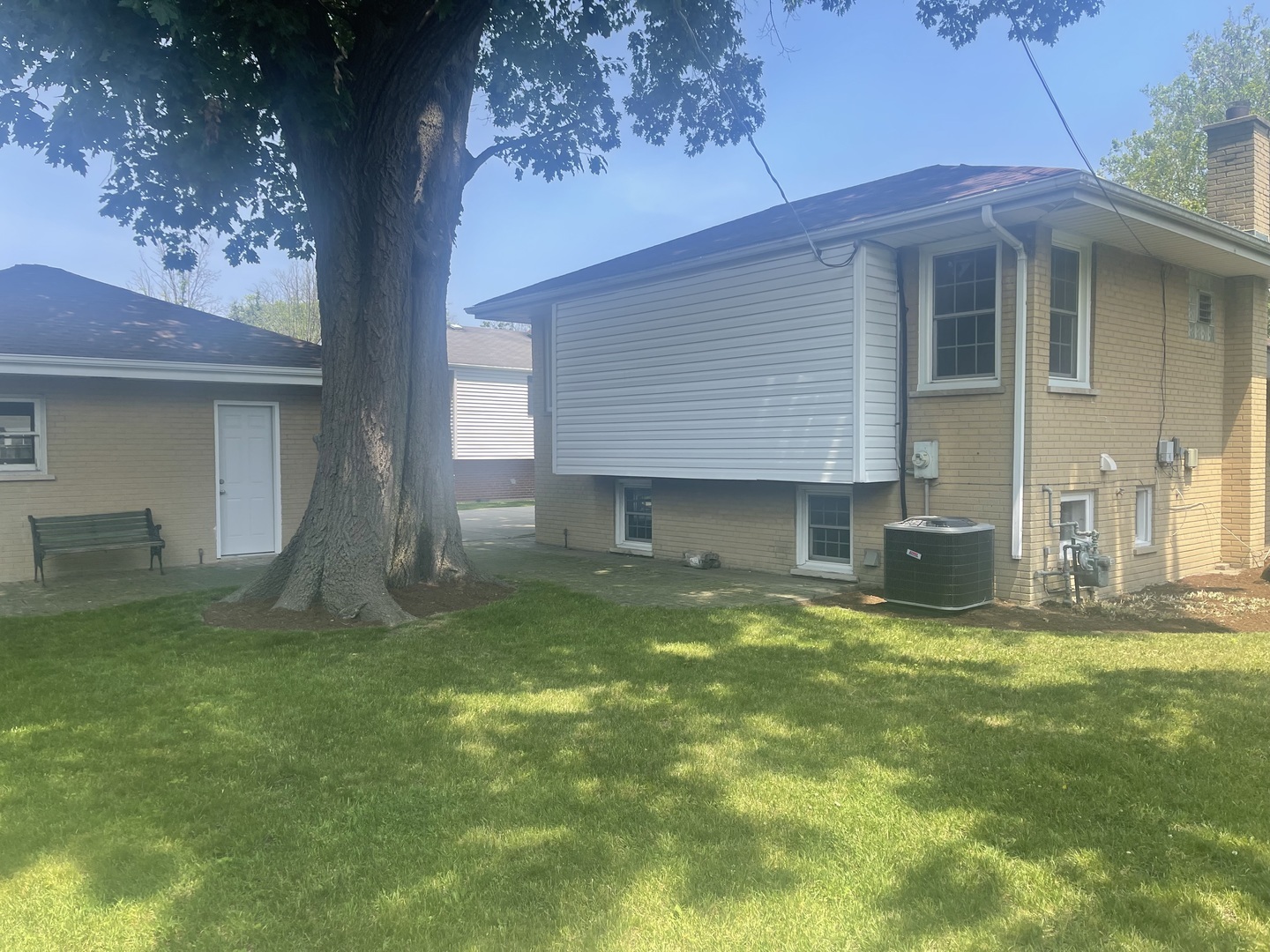 Property Photo:  1530 S Greenwood Avenue  IL 60068 