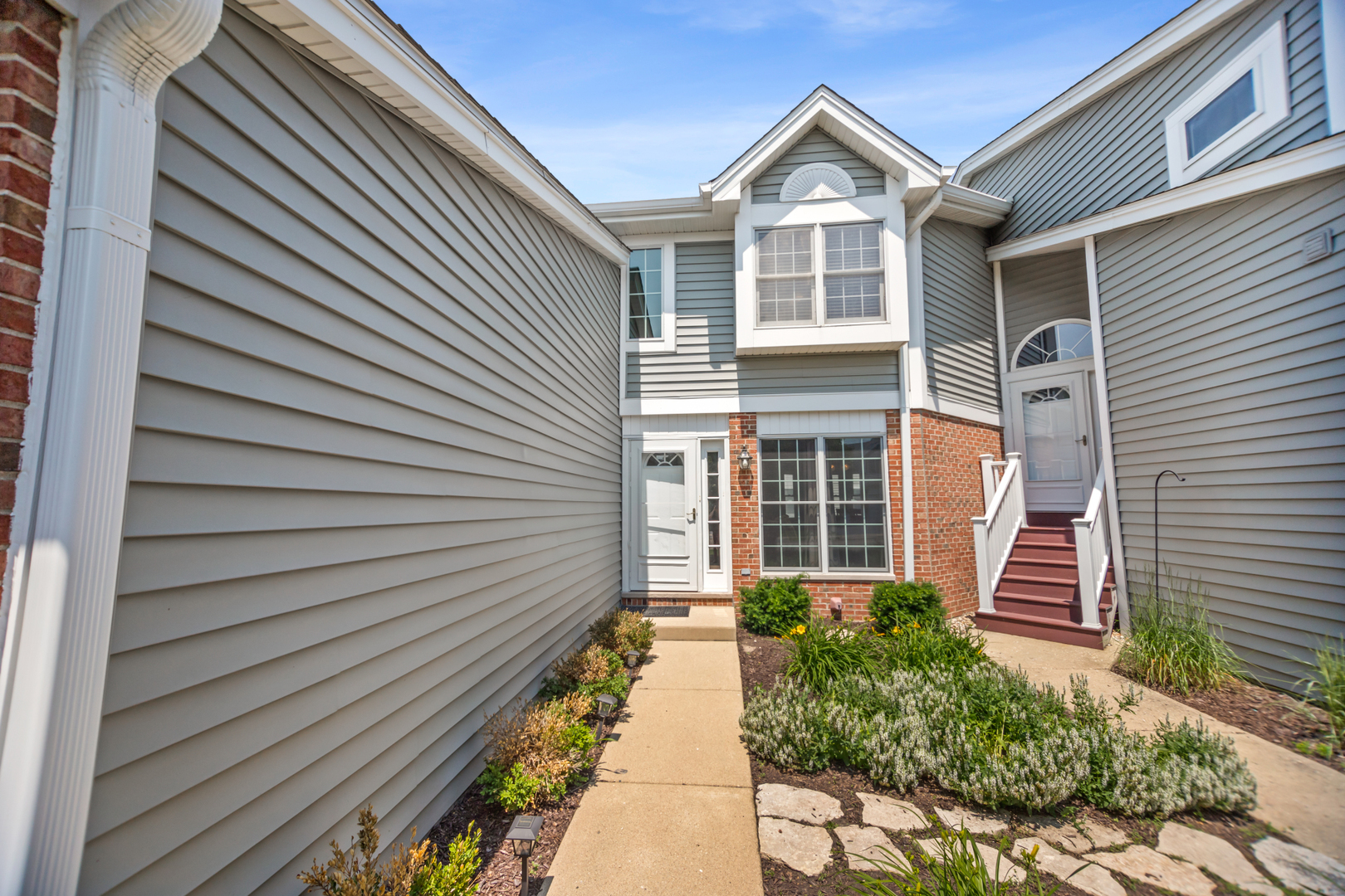 Property Photo: 257 Eclipse Drive 257 IL 60188