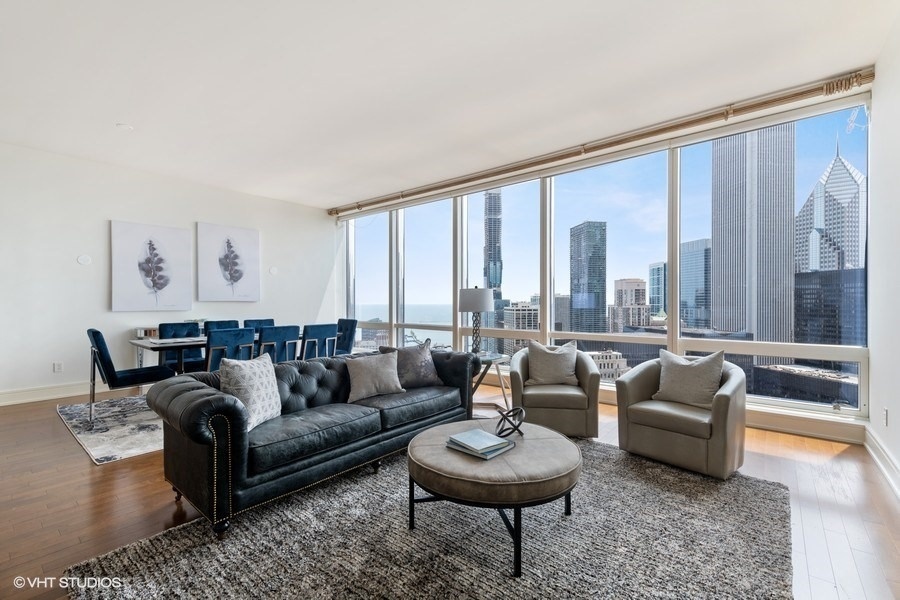 Property Photo: 401 N Wabash Avenue 32J IL 60611
