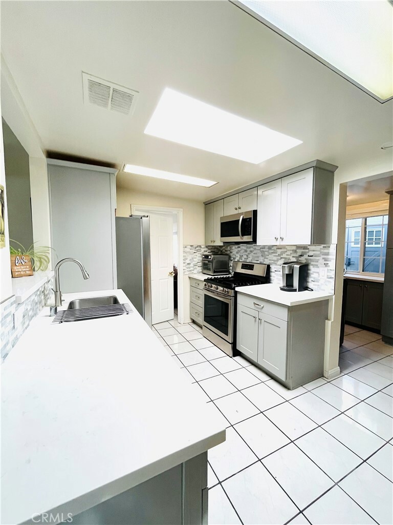 Property Photo: 729 Orange Drive CA 91024