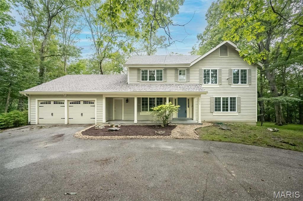 18876 Highwood Estates Drive  Wildwood MO 63069 photo