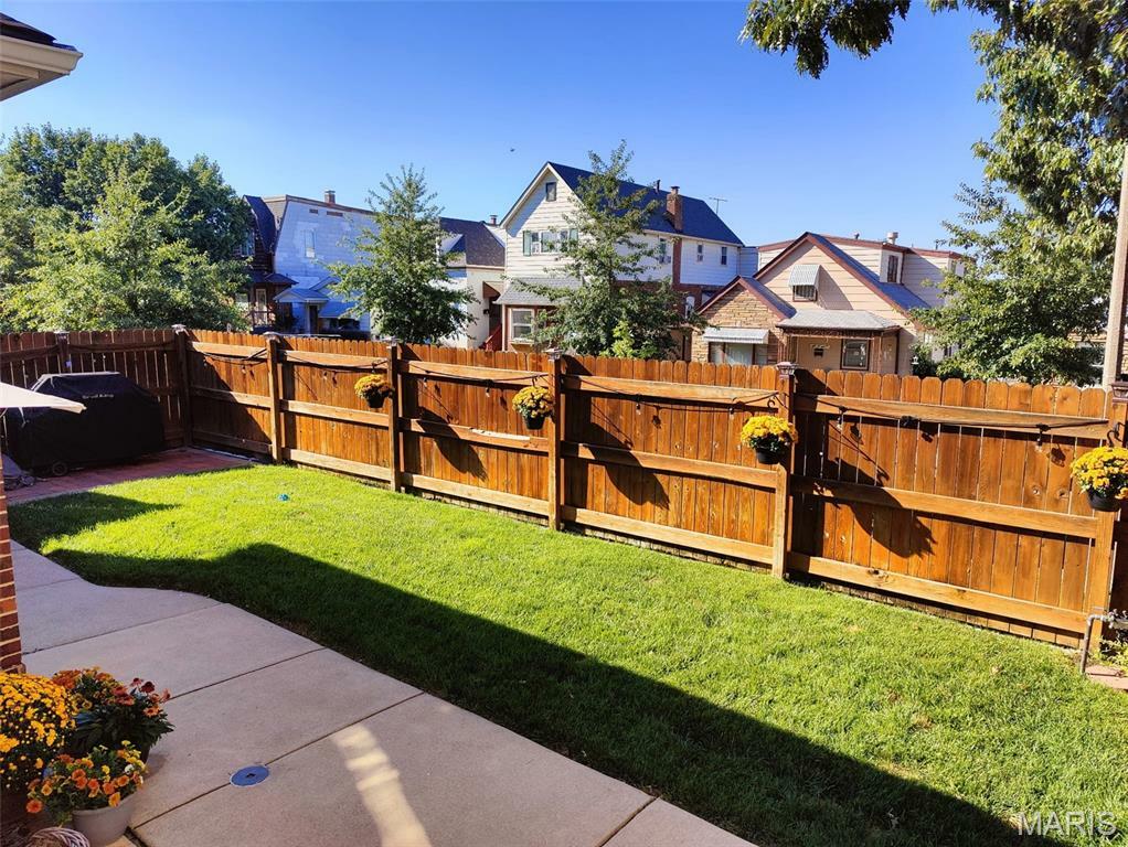 Property Photo: 2633 Pearl Avenue MO 63139