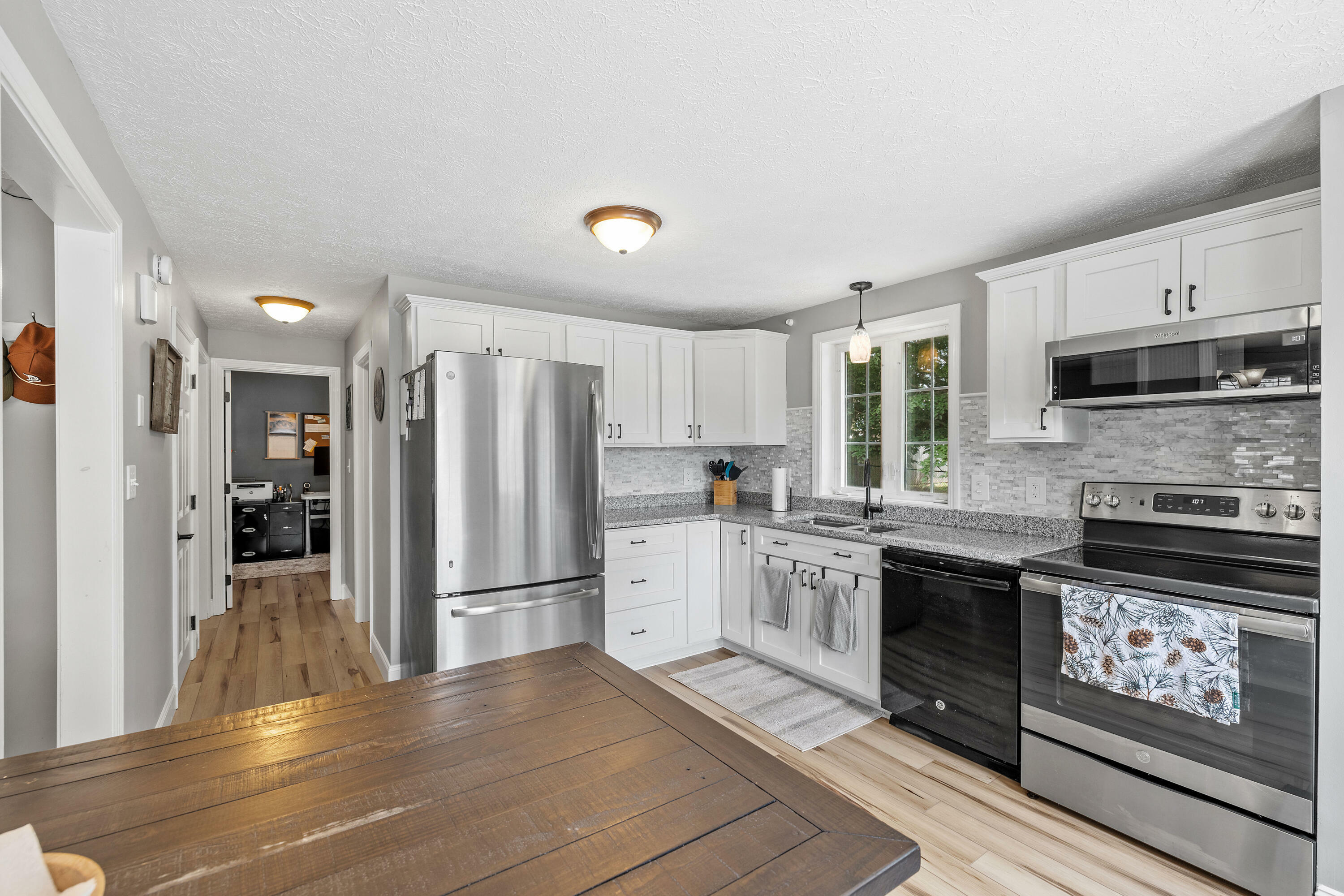 Property Photo: 20 James Avenue ME 04073
