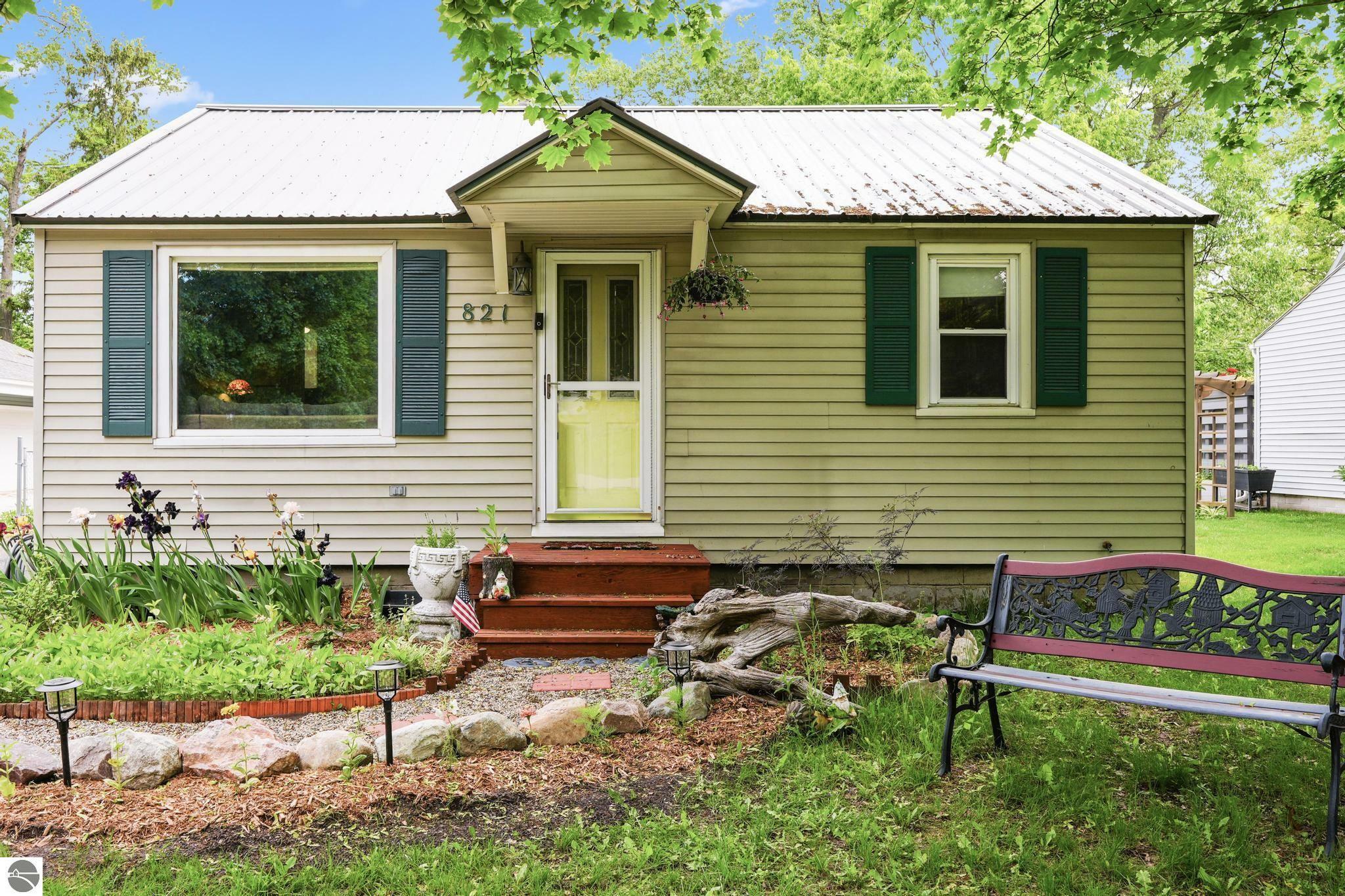 Property Photo: 821 Indian Trail Boulevard MI 49686