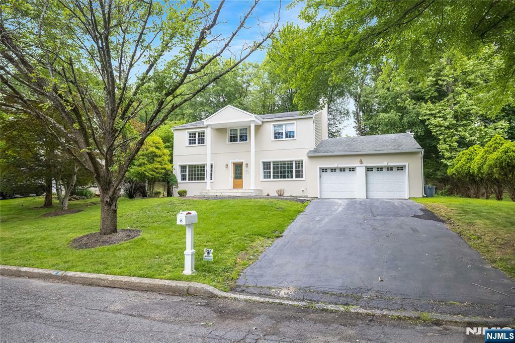 Property Photo: 15 Kings Court NJ 07677