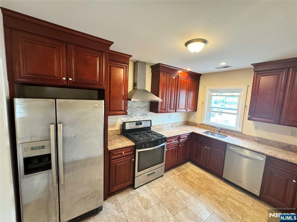 Property Photo:  347 Crooks Avenue 2  NJ 07011 