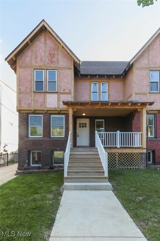 Property Photo: 1653 E 118th Street OH 44106