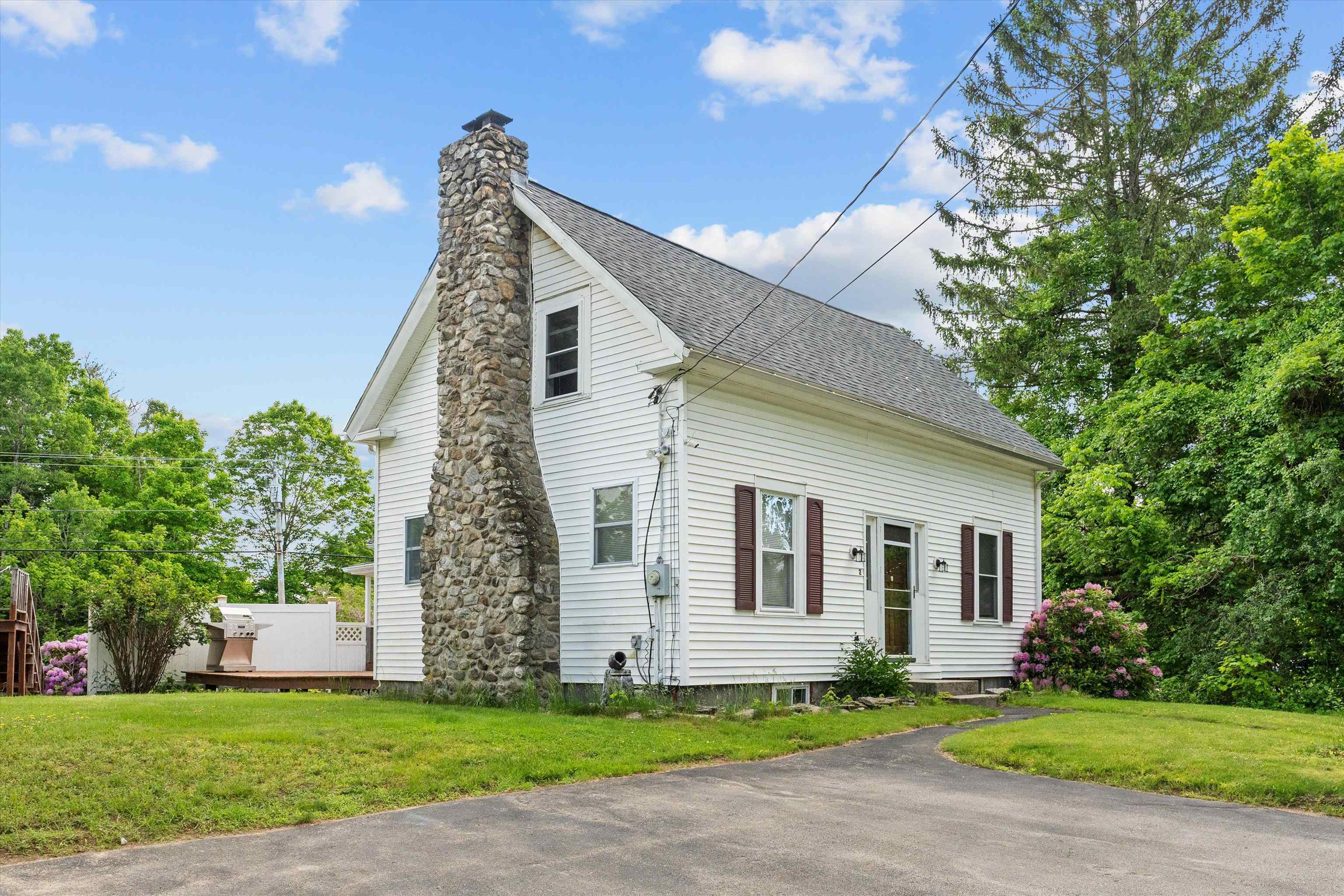Property Photo: 2 Brown Road NH 03087