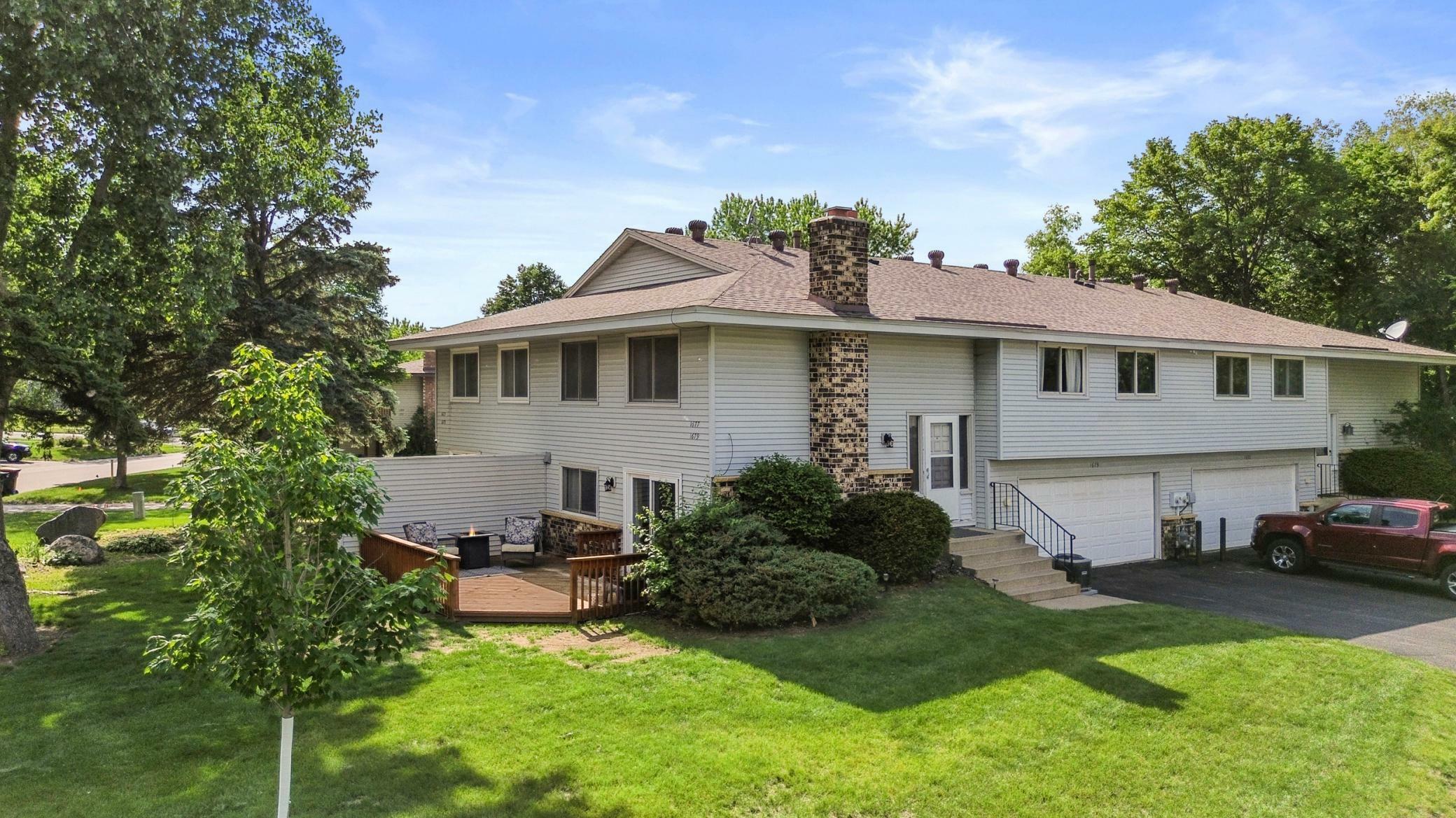 Property Photo: 1679 Hickory Hill Drive MN 55122