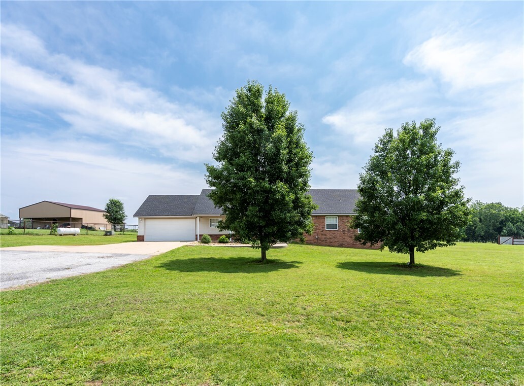 Property Photo: 21944 Hwy 12 AR 72734