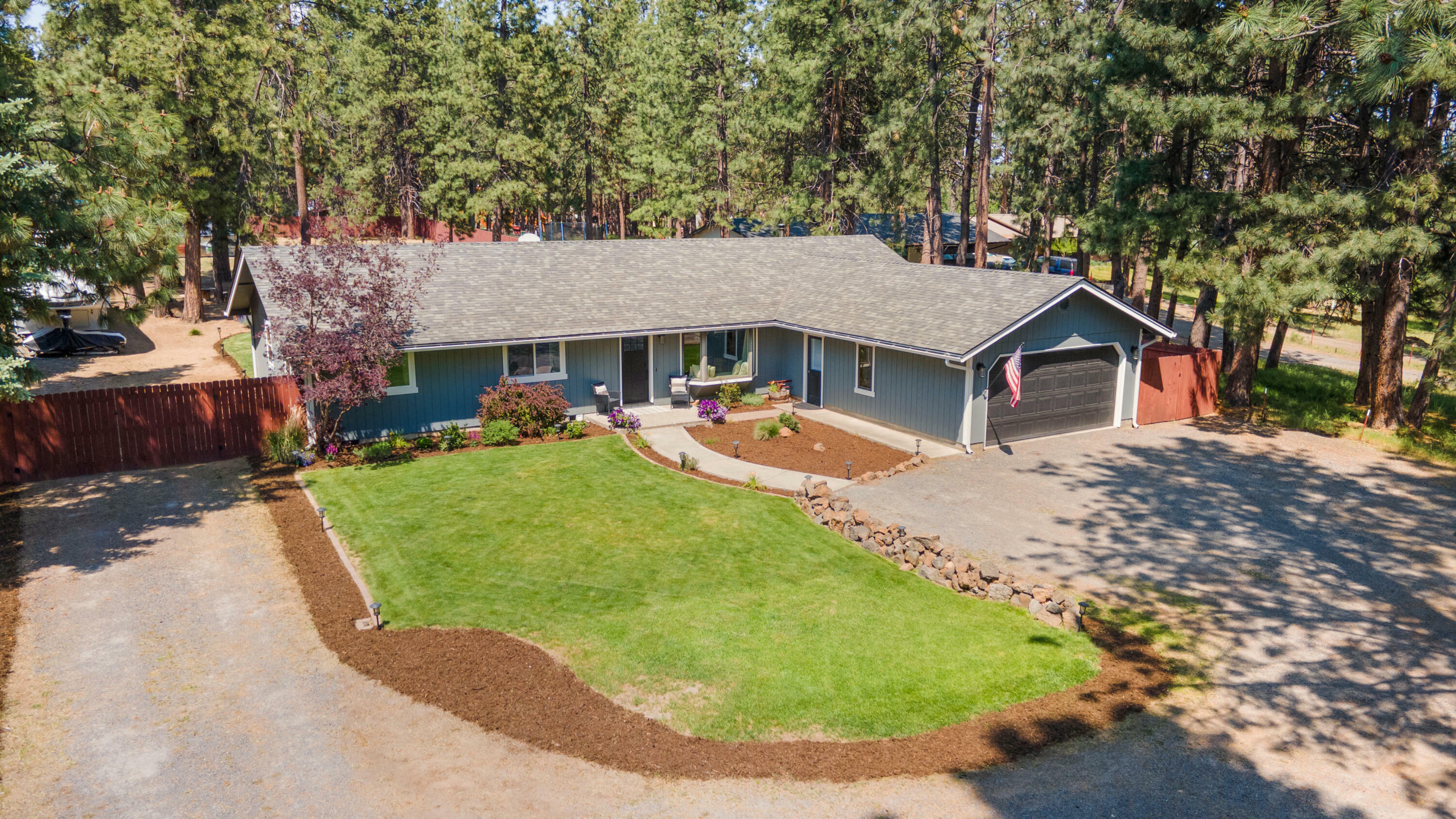 Property Photo: 19096 Baker Road OR 97702