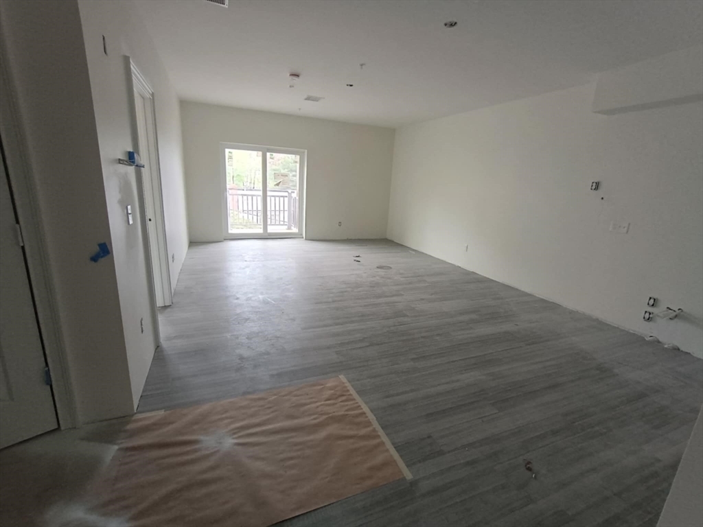 Property Photo: 10 Franklin Ave 404 MA 02151