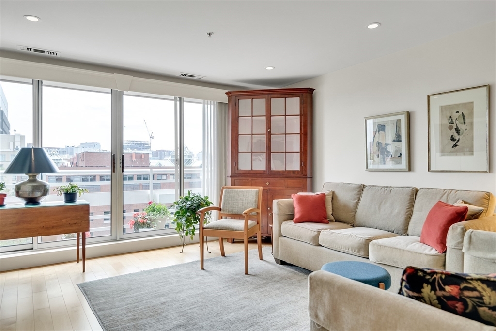 Property Photo: 6 Canal Park 703 MA 02141