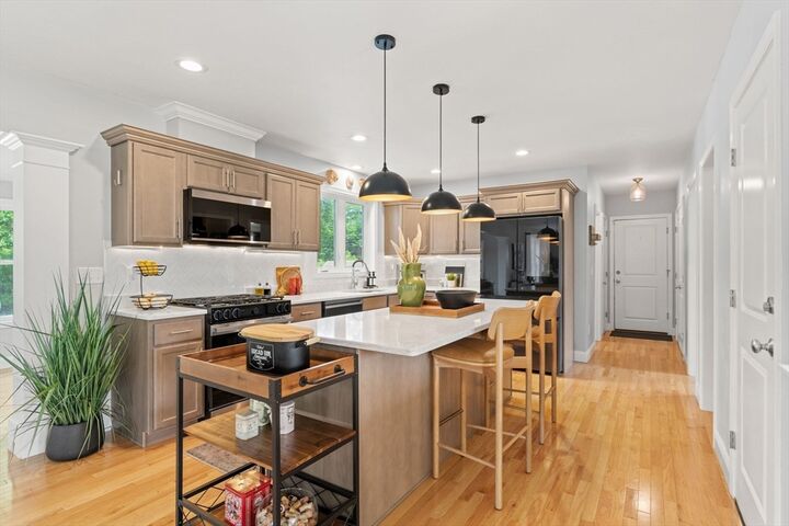 Property Photo:  13 Oldfield Rd  MA 02324 