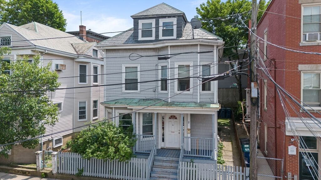 Property Photo:  8 Ward St  MA 01970 