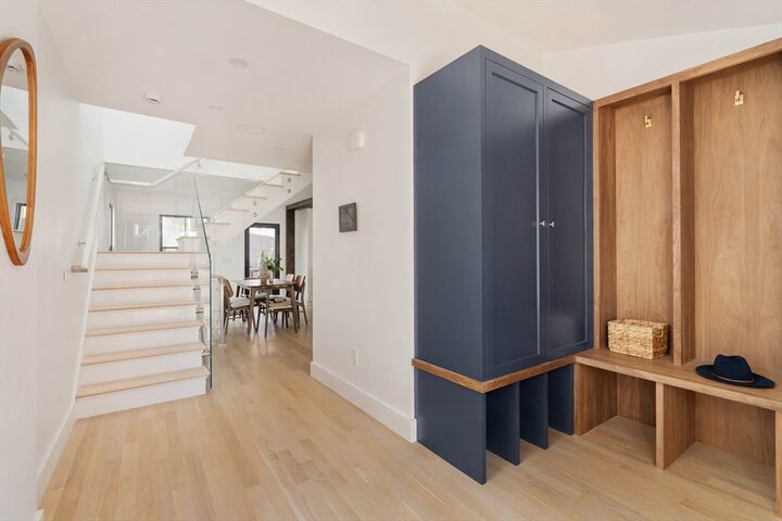 Property Photo: 20 R Linden Place MA 02445