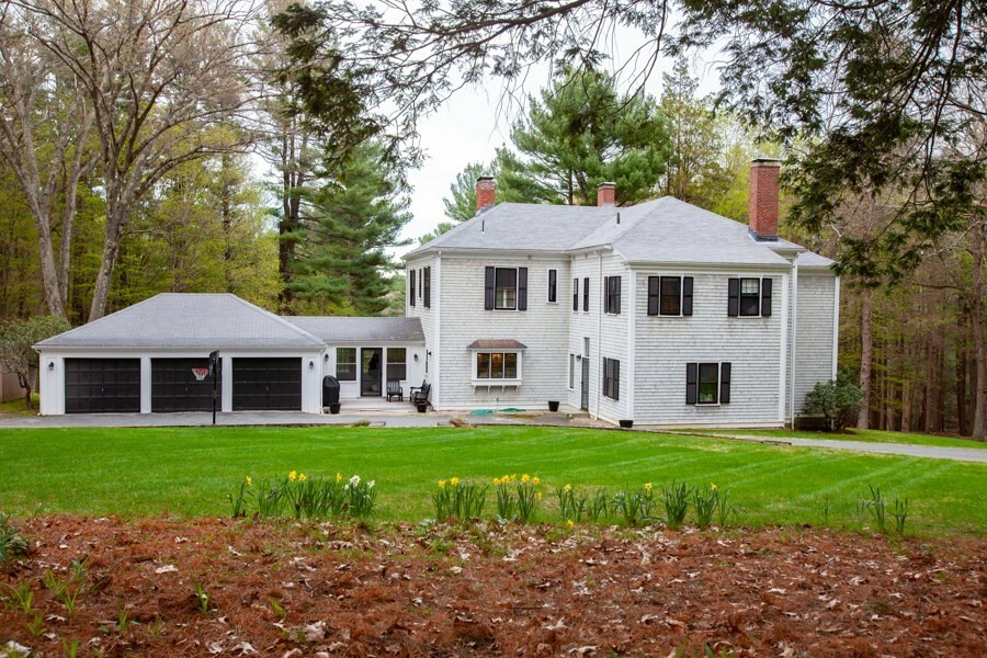 Property Photo:  62 Pond Rd  MA 02482 