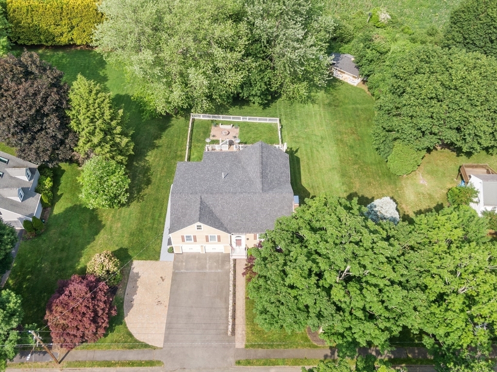 Property Photo: 9 New Meadow Rd MA 01940