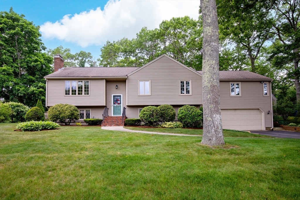 Property Photo: 7 Jacqueline Ln MA 02360