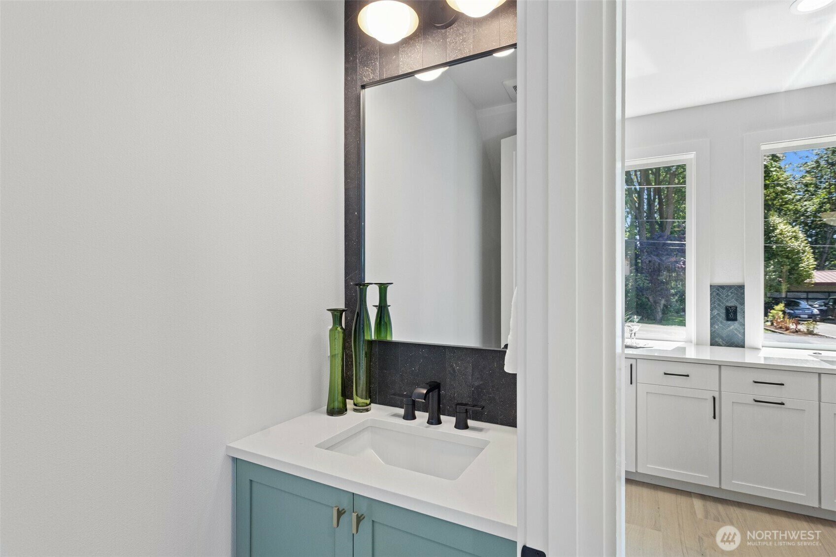 Property Photo: 10168 NE 112th Place WA 98033