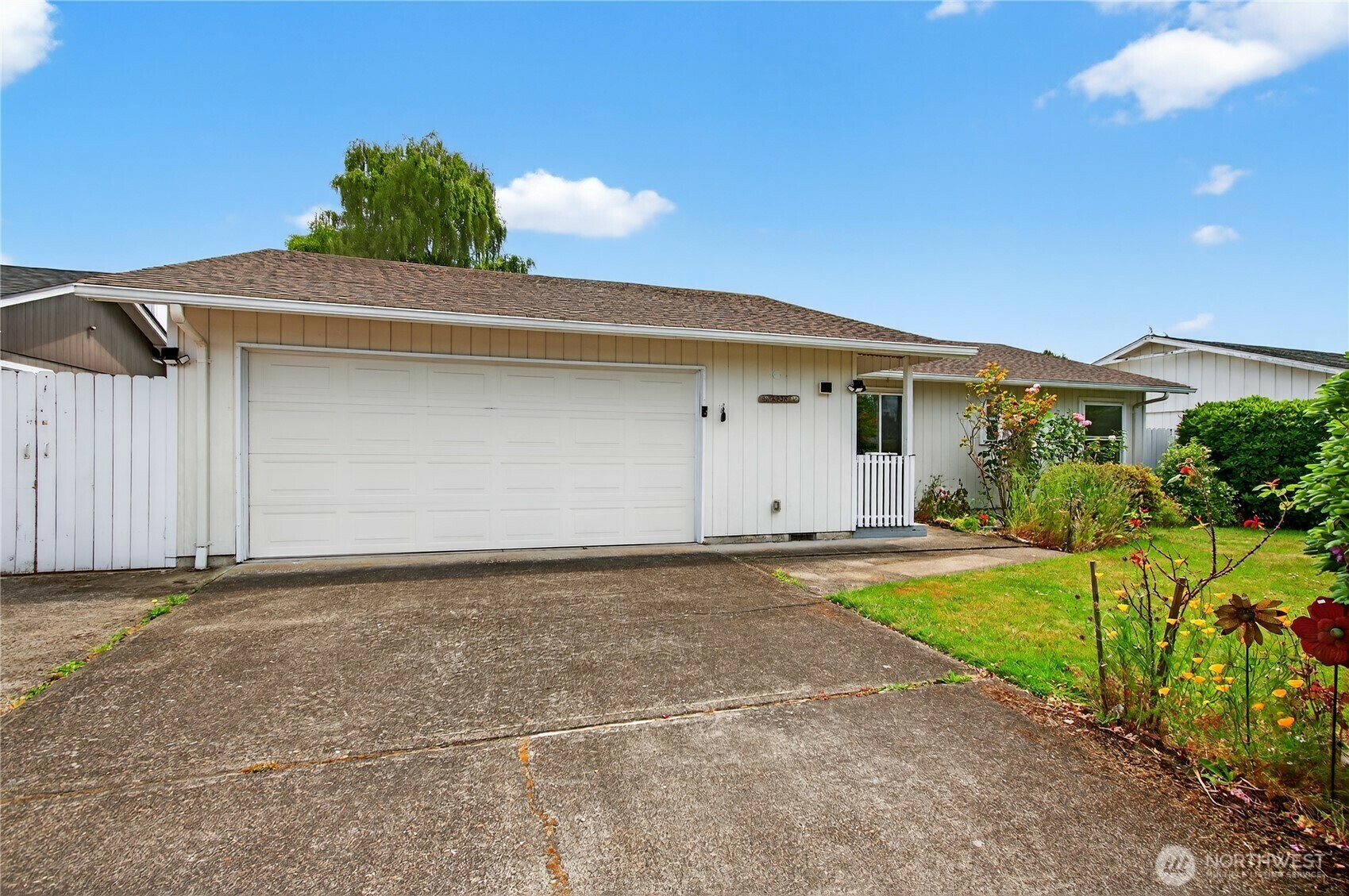 Property Photo: 1538 Orchid Court WA 98632