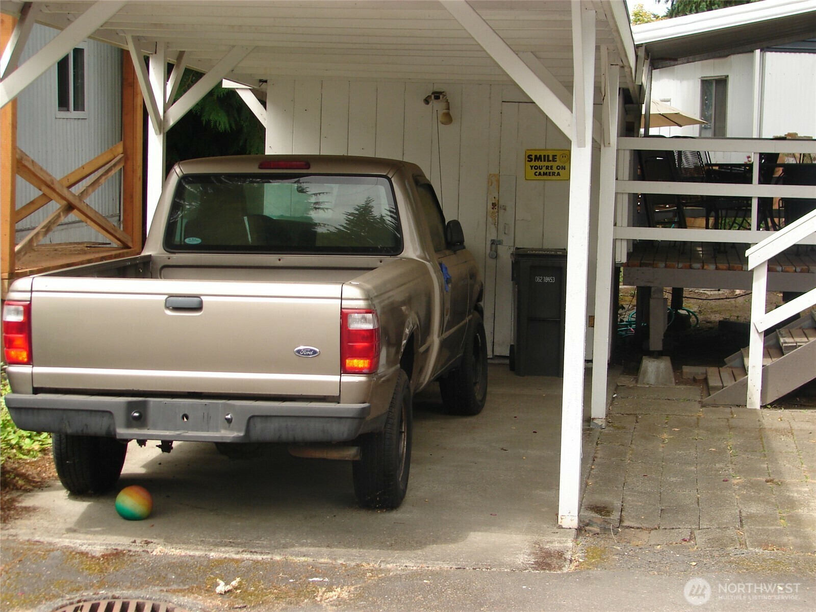 Property Photo: 900 29th Street SE C-8 WA 98002