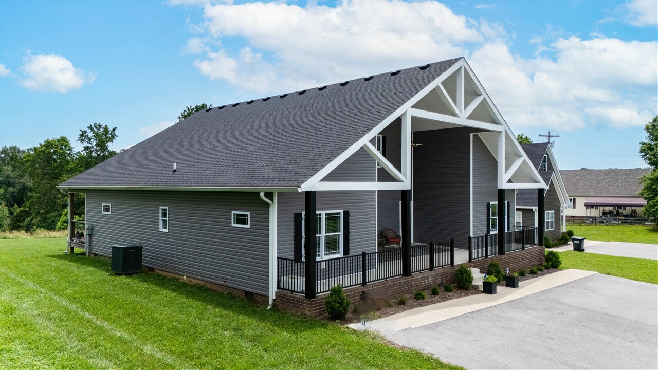 Property Photo: 1209 Spencer Road KY 42164