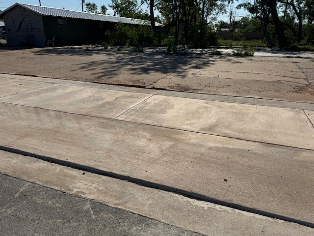 Property Photo: 211 S State St TX 76933