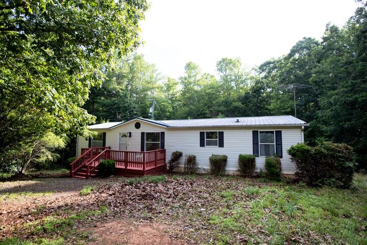 300 Mill Creek Rd  Meherrin VA 23954 photo