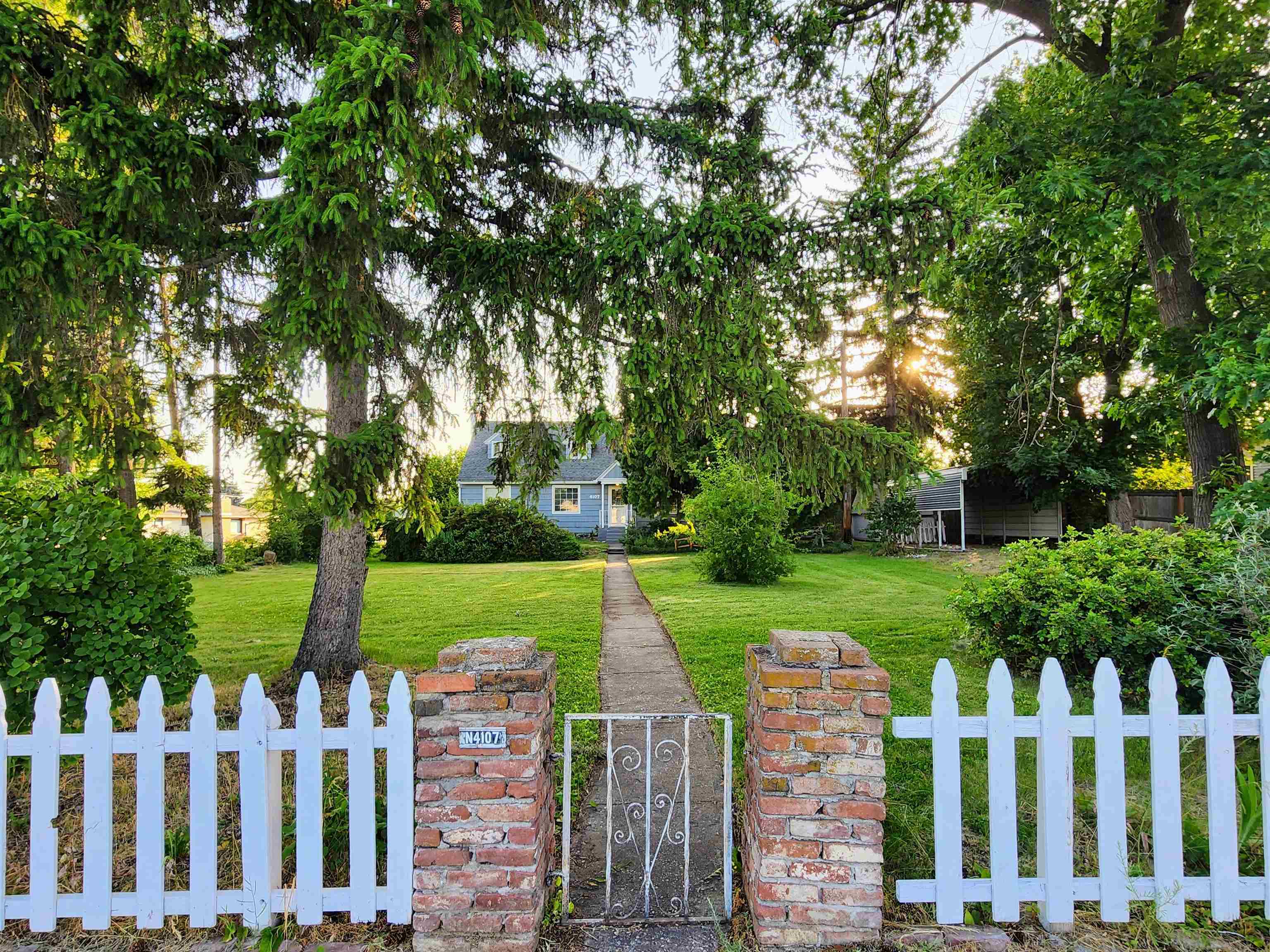 Property Photo: 4107 N Bessie Rd WA 99212
